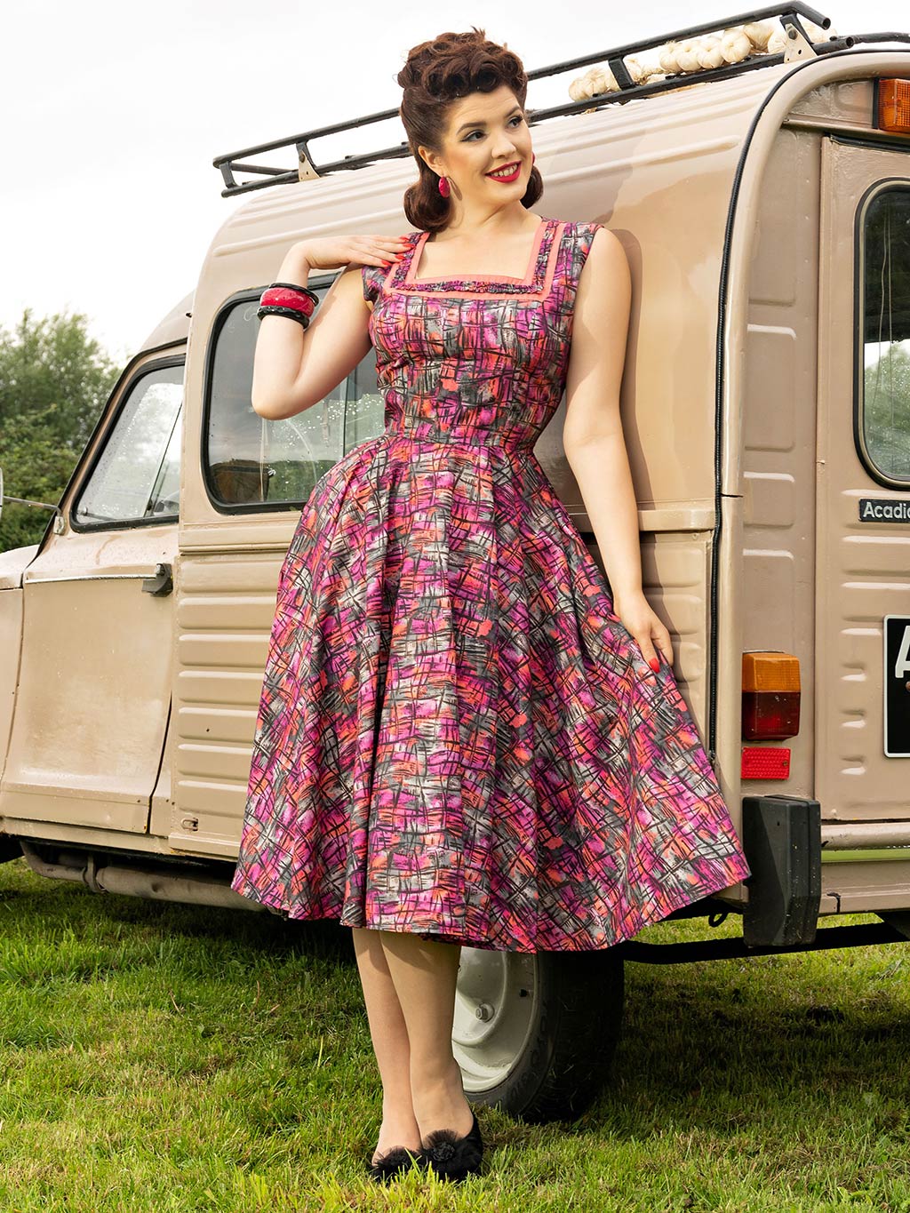 Vintage Dress in a 1950s Abstract Print - What Katie Did