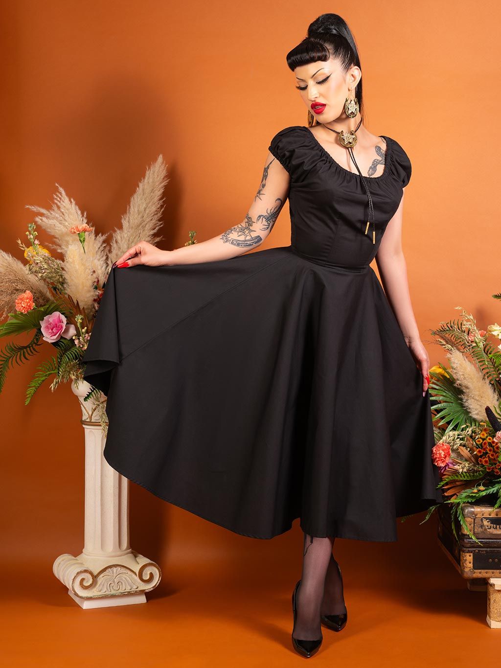 1950s Rita Black Milkmaid Dress V017BC