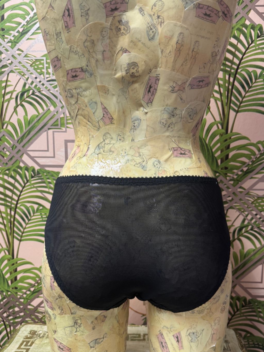 AL124 Vicky Little Knickers UK 10 / US 6