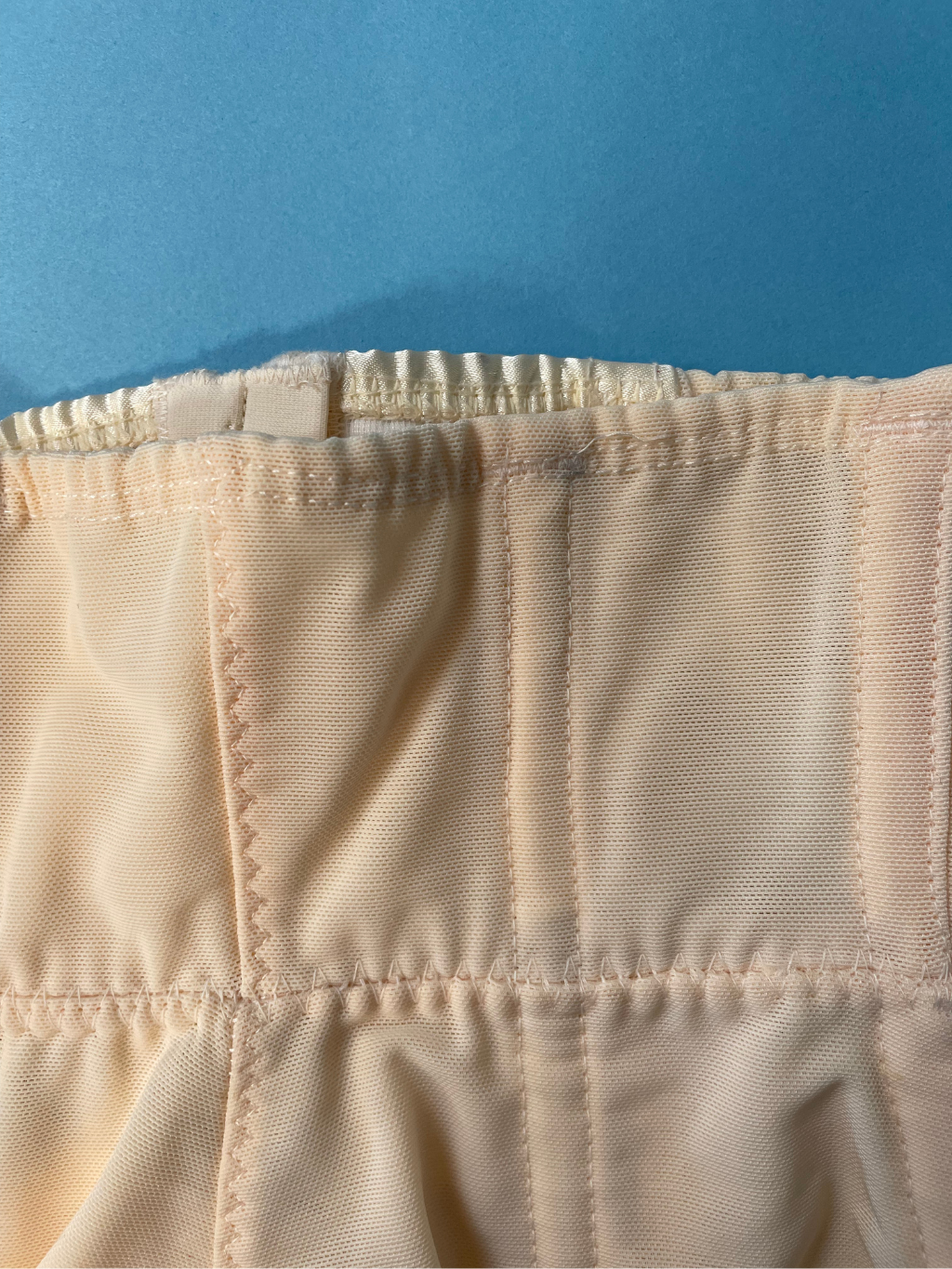 BF007 SECOND Waspie UK 8 / US 4