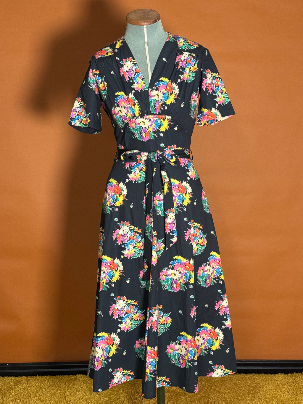 SD007 SAMPLE Dark Floral Vera Dress UK 8/ US 4