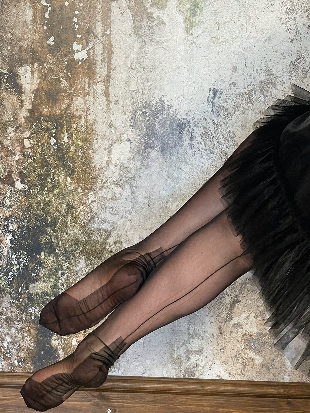 Vintage Aristoc Landsdowne Fully Fashioned Stockings close up