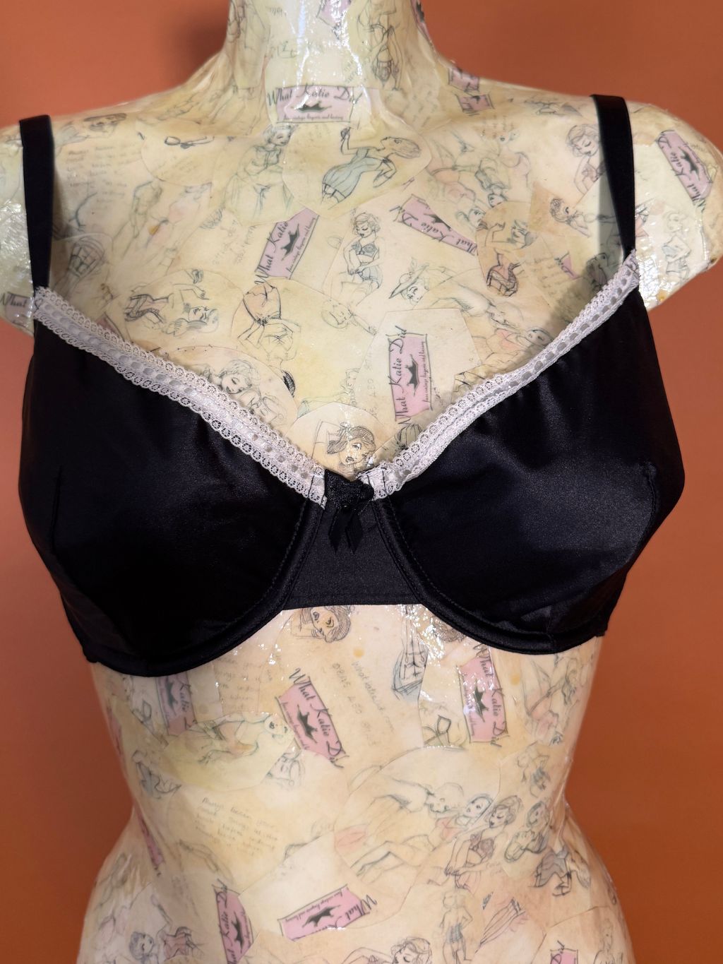 AL33 / AL175 Hollywood Black bra 32DD