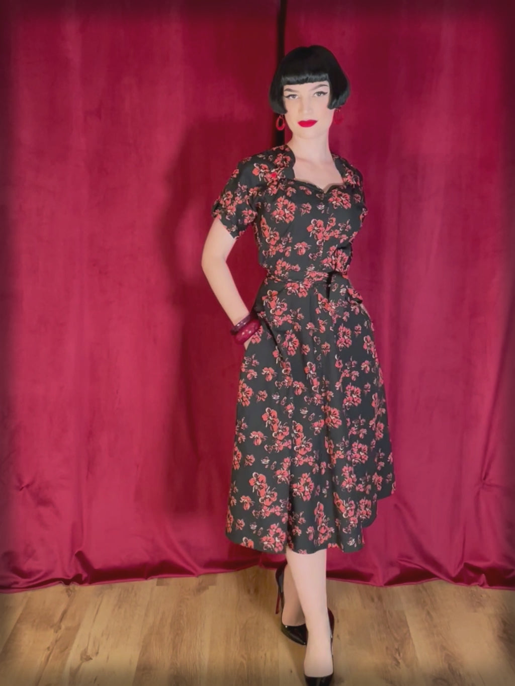 Dolly 1940s Black & Red Floral Dress V021BRC Sample