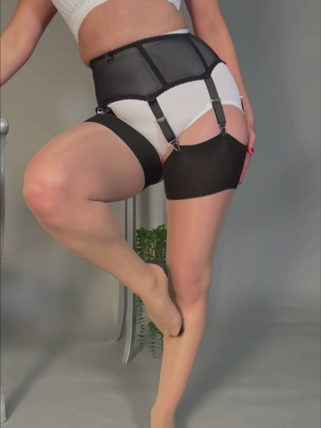 Boned Suspender Belt Black: Ltd Ed