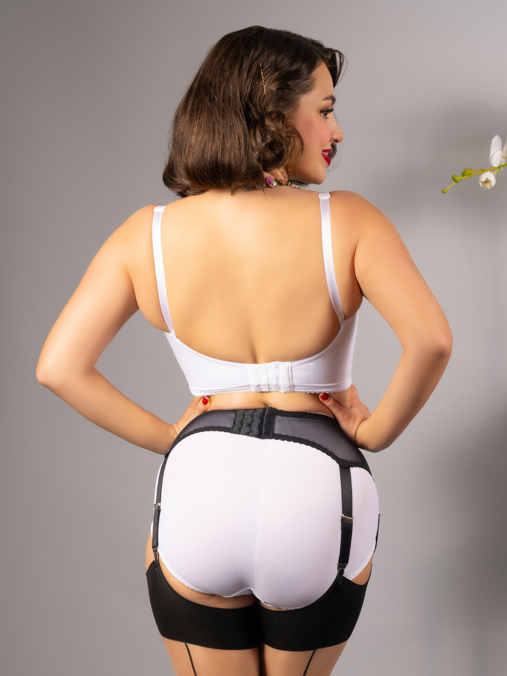 Boned Suspender Belt Black: Ltd Ed