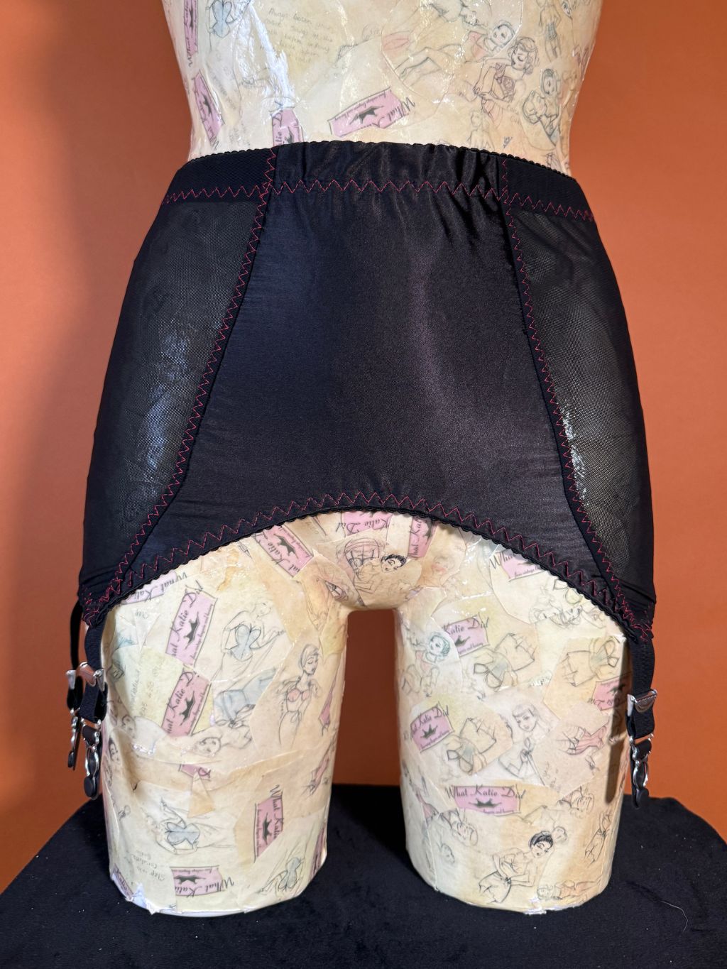 AL86 Fetique Girdlette UK 10 / US 6