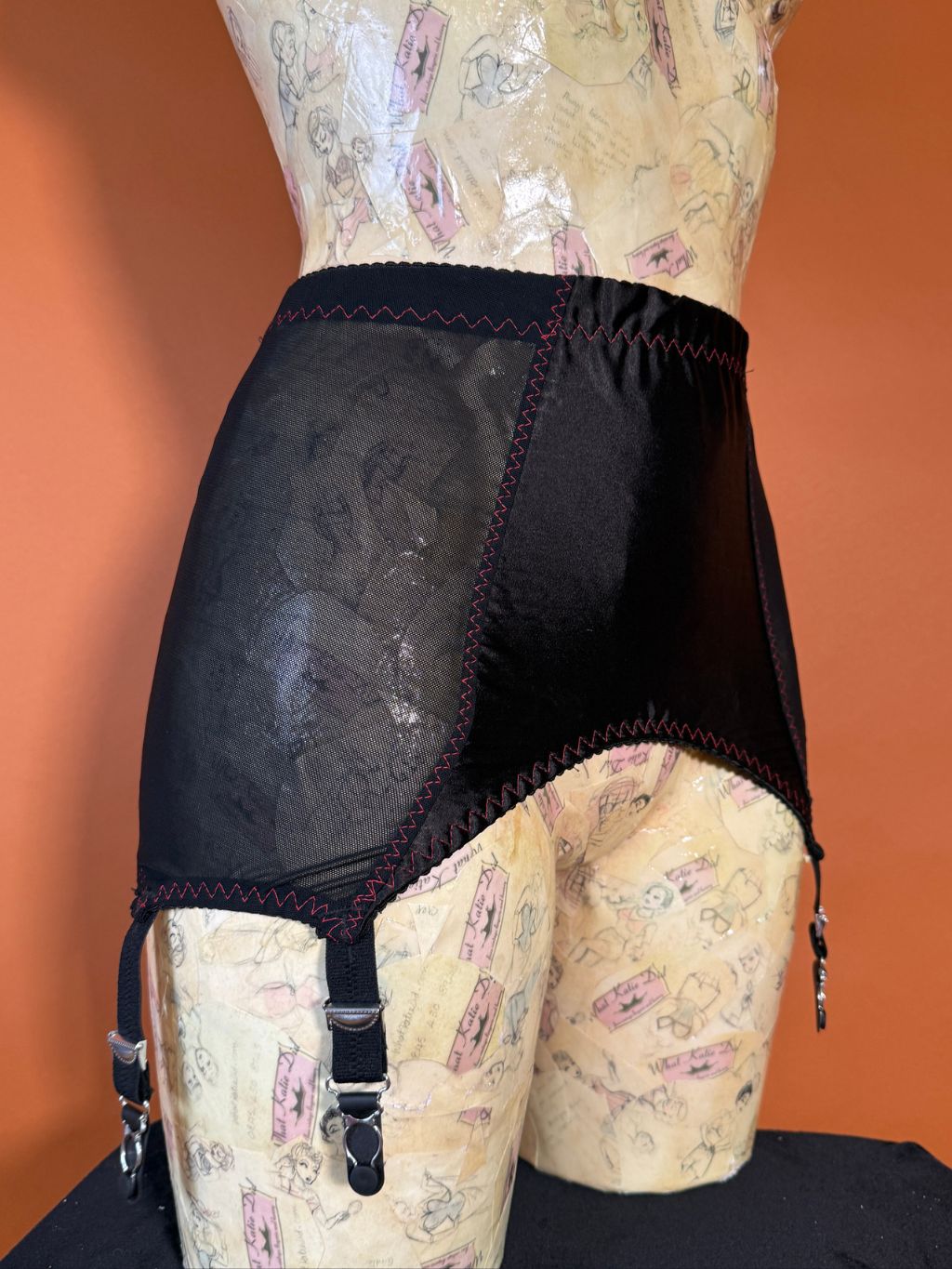 AL86 Fetique Girdlette UK 10 / US 6