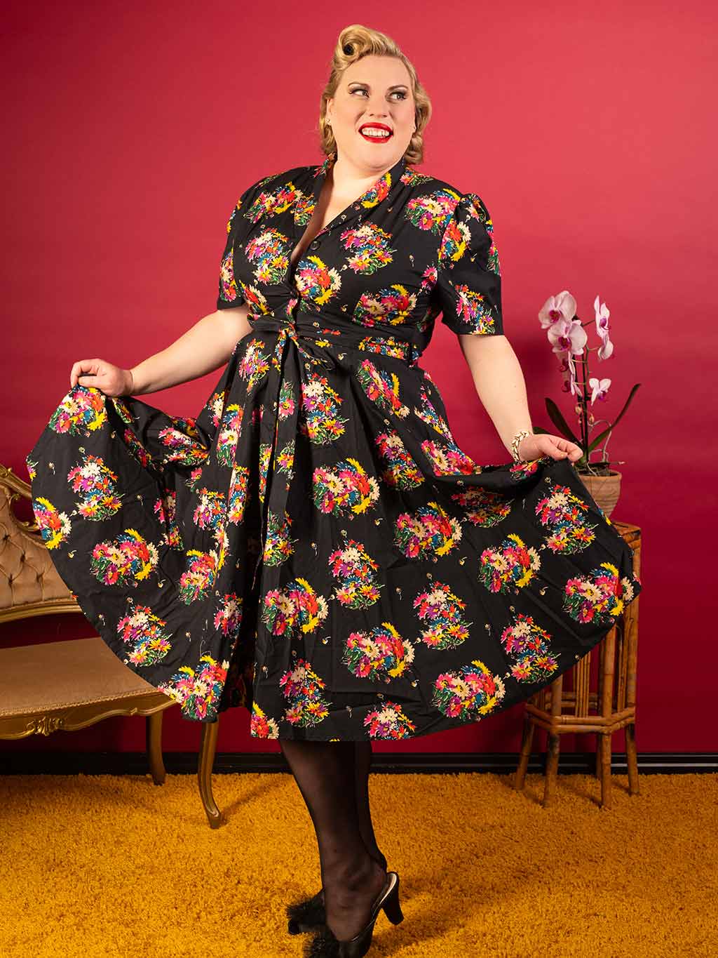 Vintage black dress. Retro black cotton shirt dress with floral pattern. Fitted shirt style top with buttons down front and full skirt falling just below the knee