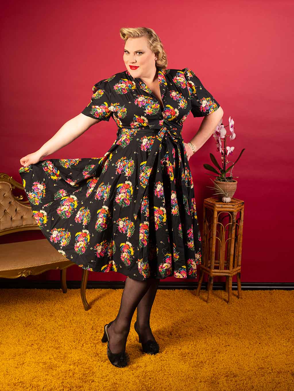 Vintage black dress.  Retro black cotton shirt  dress with floral pattern.  Fitted shirt style top with buttons down front and full skirt falling just below the knee