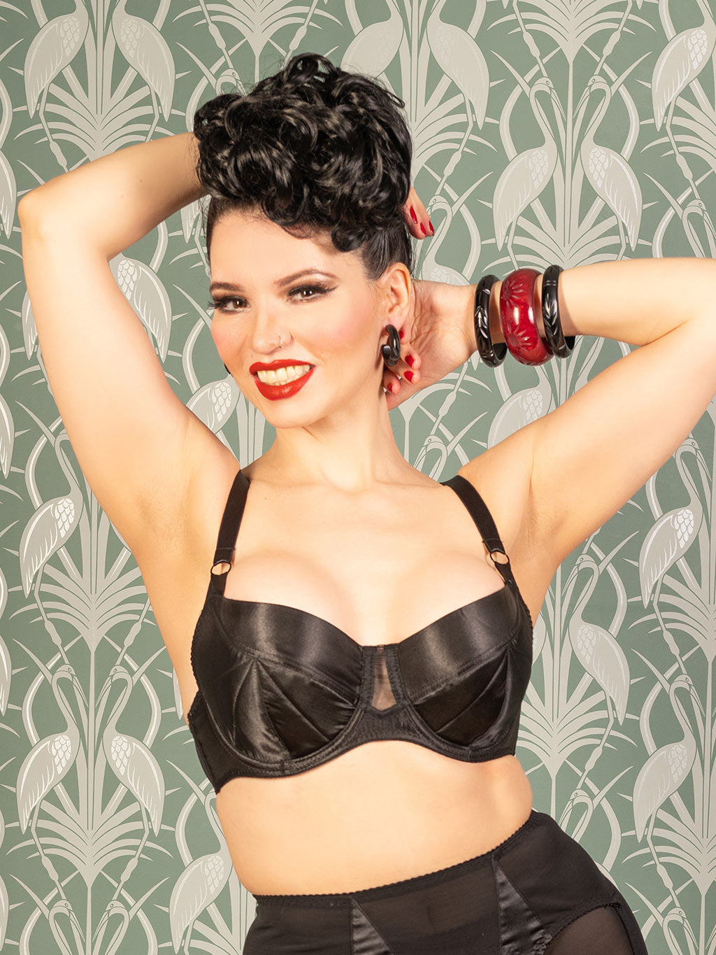 1950s underwired bra in black satin